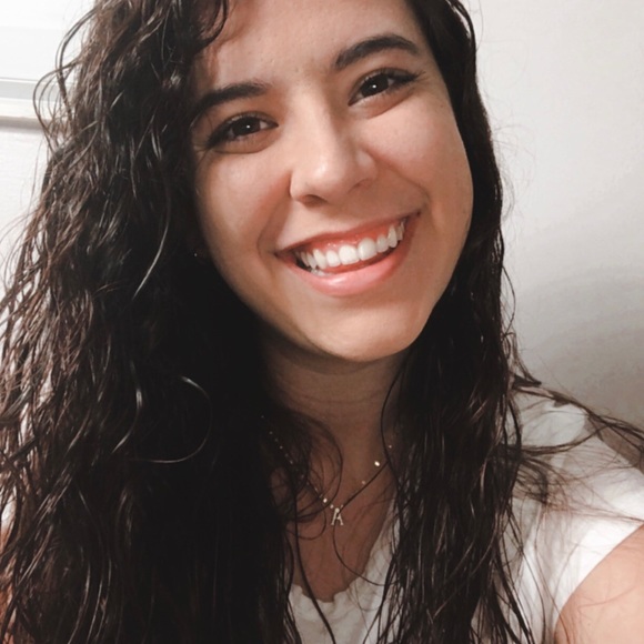 Meet your Posher, Ariana - Picture 6 of 14